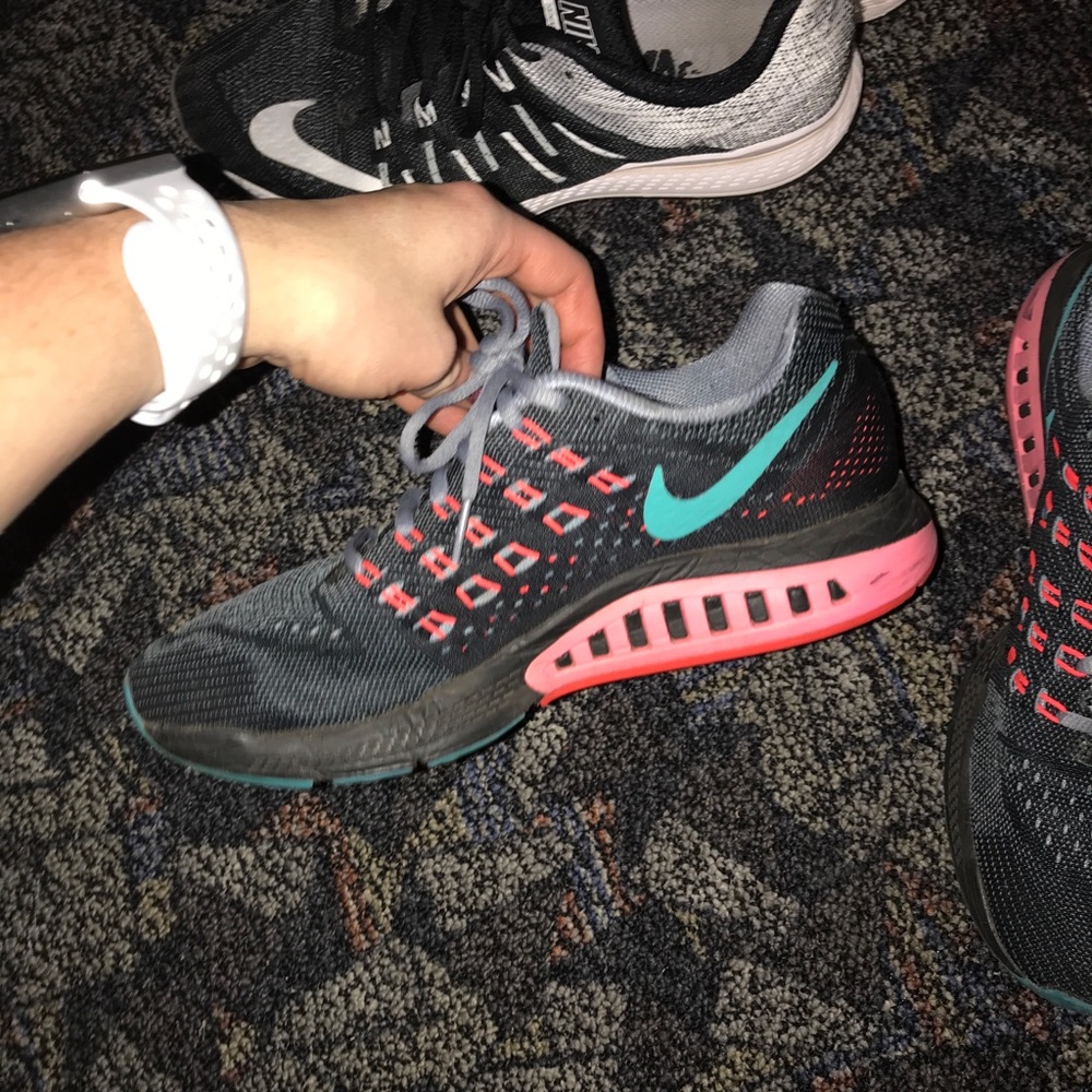 nike shoes size 9.5